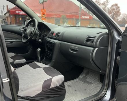 Серый Шкода Октавия, объемом двигателя 1.6 л и пробегом 262 тыс. км за 4999 $, фото 5 на Automoto.ua