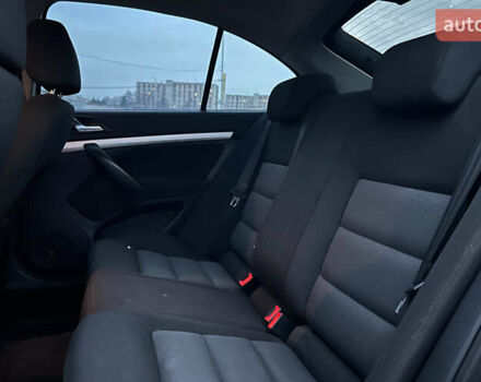 Серый Шкода Октавия, объемом двигателя 1.6 л и пробегом 250 тыс. км за 5850 $, фото 16 на Automoto.ua