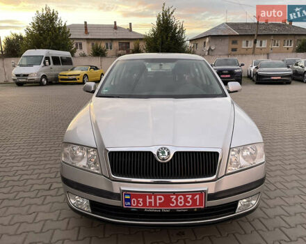 Серый Шкода Октавия, объемом двигателя 1.6 л и пробегом 257 тыс. км за 5800 $, фото 1 на Automoto.ua