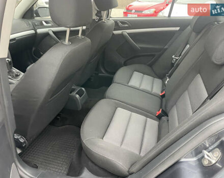 Серый Шкода Октавия, объемом двигателя 1.6 л и пробегом 120 тыс. км за 4800 $, фото 9 на Automoto.ua