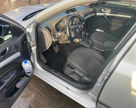 Серый Шкода Октавия, объемом двигателя 1.6 л и пробегом 328 тыс. км за 5500 $, фото 5 на Automoto.ua