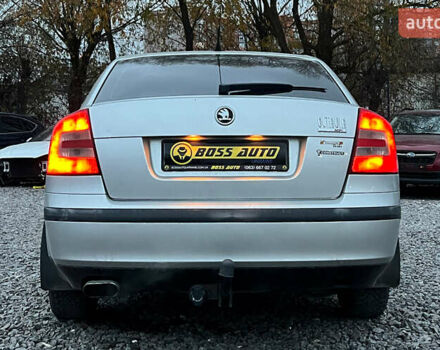 Серый Шкода Октавия, объемом двигателя 1.6 л и пробегом 250 тыс. км за 5850 $, фото 4 на Automoto.ua