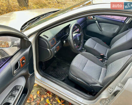 Сірий Шкода Октавія, об'ємом двигуна 1.6 л та пробігом 235 тис. км за 4999 $, фото 13 на Automoto.ua