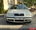 Серый Шкода Октавия, объемом двигателя 1.6 л и пробегом 219 тыс. км за 4750 $, фото 3 на Automoto.ua