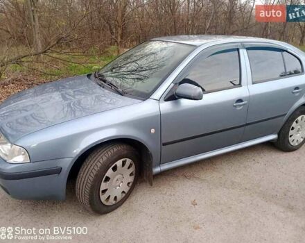 Сірий Шкода Октавія, об'ємом двигуна 1.6 л та пробігом 300 тис. км за 5500 $, фото 1 на Automoto.ua