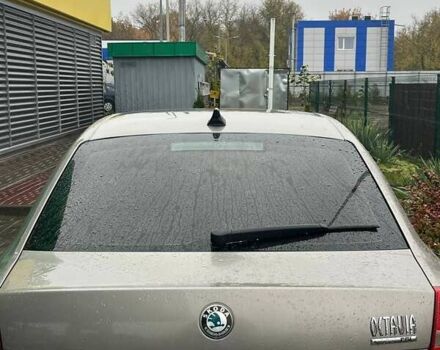 Сірий Шкода Октавія, об'ємом двигуна 1.6 л та пробігом 254 тис. км за 6200 $, фото 2 на Automoto.ua