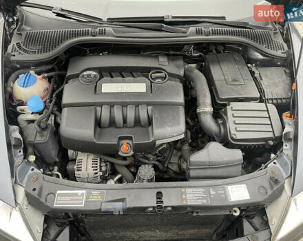 Серый Шкода Октавия, объемом двигателя 1.6 л и пробегом 120 тыс. км за 4800 $, фото 13 на Automoto.ua