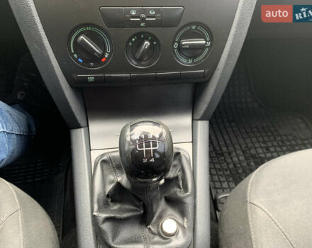 Сірий Шкода Октавія, об'ємом двигуна 1.6 л та пробігом 325 тис. км за 4800 $, фото 10 на Automoto.ua
