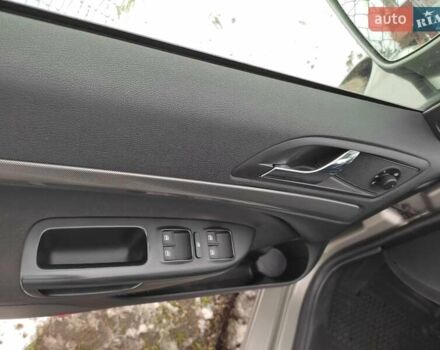 Серый Шкода Октавия, объемом двигателя 2 л и пробегом 258 тыс. км за 7800 $, фото 4 на Automoto.ua