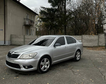 Сірий Шкода Октавія, об'ємом двигуна 2 л та пробігом 313 тис. км за 5600 $, фото 2 на Automoto.ua
