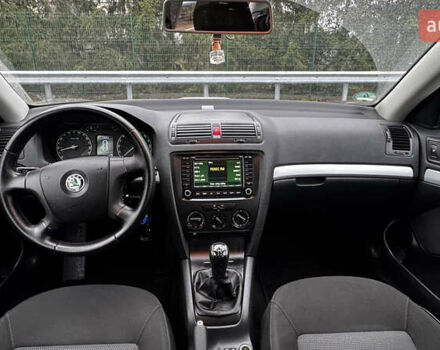 Серый Шкода Октавия, объемом двигателя 1.6 л и пробегом 197 тыс. км за 6999 $, фото 36 на Automoto.ua