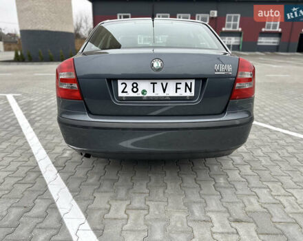 Серый Шкода Октавия, объемом двигателя 1.6 л и пробегом 201 тыс. км за 7300 $, фото 1 на Automoto.ua