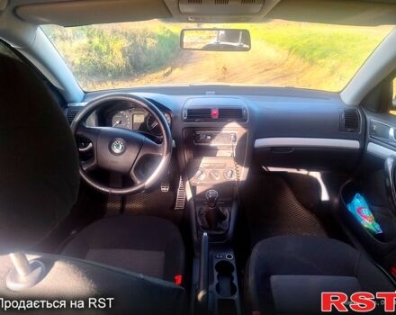 Сірий Шкода Октавія, об'ємом двигуна 1.6 л та пробігом 300 тис. км за 4600 $, фото 5 на Automoto.ua