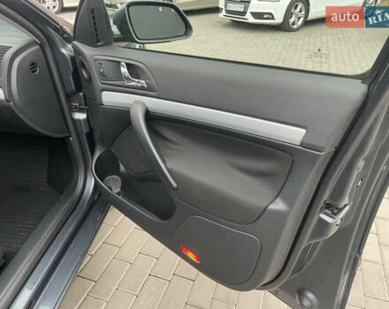 Серый Шкода Октавия, объемом двигателя 1.6 л и пробегом 120 тыс. км за 4800 $, фото 11 на Automoto.ua