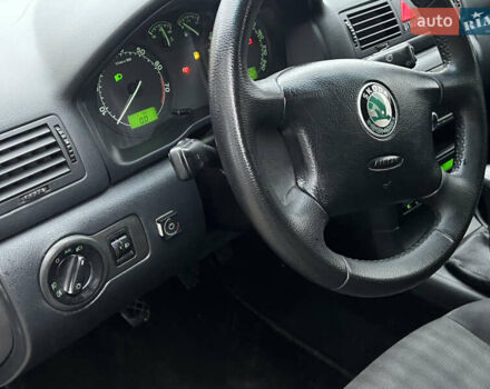 Сірий Шкода Октавія, об'ємом двигуна 1.8 л та пробігом 310 тис. км за 3950 $, фото 30 на Automoto.ua