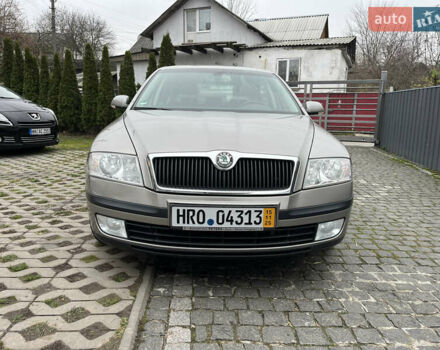 Серый Шкода Октавия, объемом двигателя 1.6 л и пробегом 234 тыс. км за 6999 $, фото 1 на Automoto.ua