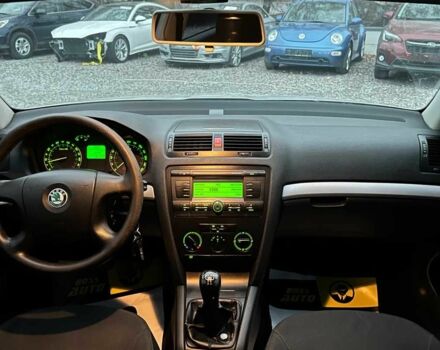 Серый Шкода Октавия, объемом двигателя 1.6 л и пробегом 250 тыс. км за 5850 $, фото 8 на Automoto.ua