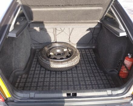 Серый Шкода Октавия, объемом двигателя 1.6 л и пробегом 223 тыс. км за 4550 $, фото 14 на Automoto.ua