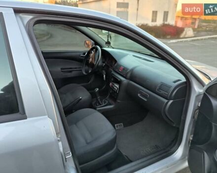 Сірий Шкода Октавія, об'ємом двигуна 1.6 л та пробігом 228 тис. км за 5000 $, фото 8 на Automoto.ua