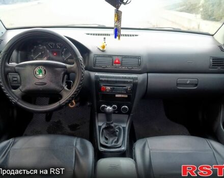 Сірий Шкода Октавія, об'ємом двигуна 1.6 л та пробігом 363 тис. км за 4800 $, фото 7 на Automoto.ua