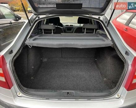 Шкода Октавия 2007 в Житомире на Automoto.ua Серый Шкода Октавия, объемом двигателя 1.6 л и пробегом 330 тыс. км за 4950 $, фото 3 на Automoto.ua