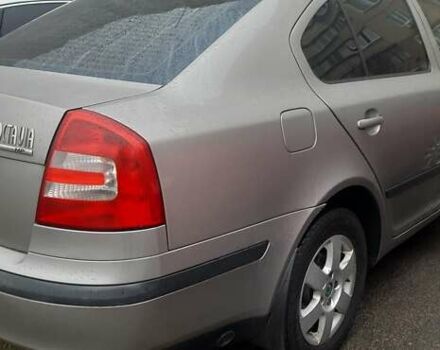 Серый Шкода Октавия, объемом двигателя 1.6 л и пробегом 247 тыс. км за 4750 $, фото 3 на Automoto.ua