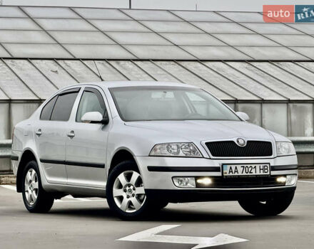 Сірий Шкода Октавія, об'ємом двигуна 2 л та пробігом 246 тис. км за 5999 $, фото 7 на Automoto.ua