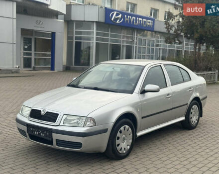 Серый Шкода Октавия, объемом двигателя 1.6 л и пробегом 235 тыс. км за 5299 $, фото 2 на Automoto.ua