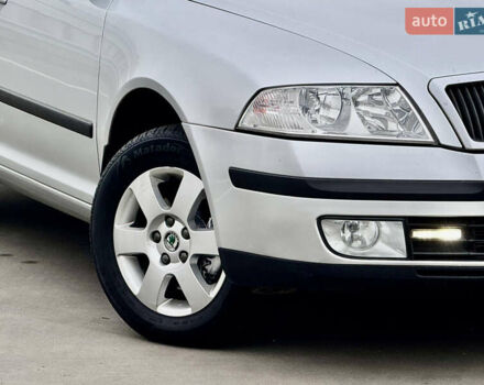 Сірий Шкода Октавія, об'ємом двигуна 2 л та пробігом 246 тис. км за 5999 $, фото 8 на Automoto.ua