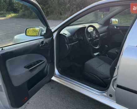 Сірий Шкода Октавія, об'ємом двигуна 1.6 л та пробігом 360 тис. км за 4499 $, фото 26 на Automoto.ua