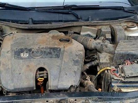 Сірий Шкода Октавія, об'ємом двигуна 1.6 л та пробігом 291 тис. км за 4500 $, фото 6 на Automoto.ua