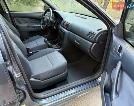 Серый Шкода Октавия, объемом двигателя 1.6 л и пробегом 197 тыс. км за 5500 $, фото 12 на Automoto.ua