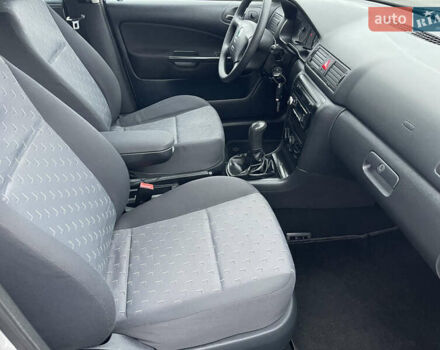 Сірий Шкода Октавія, об'ємом двигуна 1.6 л та пробігом 238 тис. км за 5999 $, фото 7 на Automoto.ua