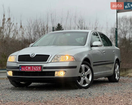 Серый Шкода Октавия, объемом двигателя 1.6 л и пробегом 190 тыс. км за 6390 $, фото 3 на Automoto.ua