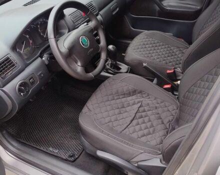 Серый Шкода Октавия, объемом двигателя 1.6 л и пробегом 285 тыс. км за 5600 $, фото 6 на Automoto.ua