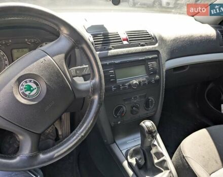 Серый Шкода Октавия, объемом двигателя 1.6 л и пробегом 294 тыс. км за 6000 $, фото 11 на Automoto.ua