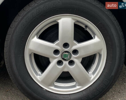 Серый Шкода Октавия, объемом двигателя 1.6 л и пробегом 275 тыс. км за 5500 $, фото 16 на Automoto.ua