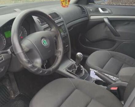 Сірий Шкода Октавія, об'ємом двигуна 2 л та пробігом 234 тис. км за 4800 $, фото 2 на Automoto.ua