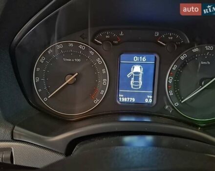 Серый Шкода Октавия, объемом двигателя 1.6 л и пробегом 198 тыс. км за 7000 $, фото 6 на Automoto.ua