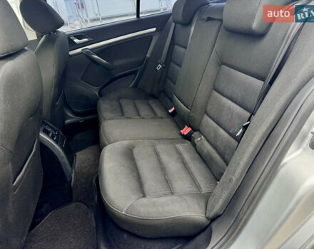 Сірий Шкода Октавія, об'ємом двигуна 2 л та пробігом 246 тис. км за 5999 $, фото 28 на Automoto.ua