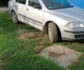 Серый Шкода Октавия, объемом двигателя 1.6 л и пробегом 204 тыс. км за 4900 $, фото 2 на Automoto.ua