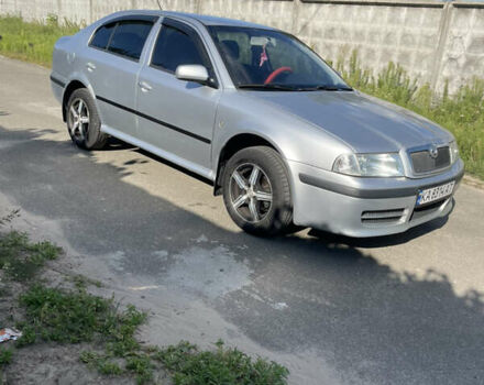 Серый Шкода Октавия, объемом двигателя 1.6 л и пробегом 202 тыс. км за 4350 $, фото 3 на Automoto.ua