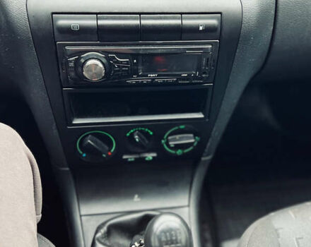 Серый Шкода Октавия, объемом двигателя 1.6 л и пробегом 150 тыс. км за 5100 $, фото 7 на Automoto.ua