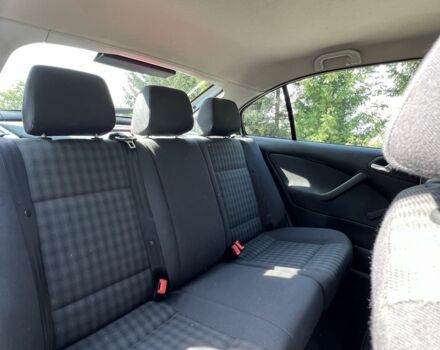 Серый Шкода Октавия, объемом двигателя 1.6 л и пробегом 150 тыс. км за 5500 $, фото 4 на Automoto.ua