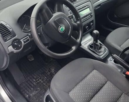 Серый Шкода Октавия, объемом двигателя 1.6 л и пробегом 230 тыс. км за 5850 $, фото 8 на Automoto.ua