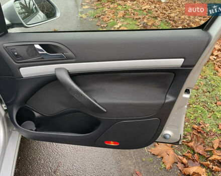 Сірий Шкода Октавія, об'ємом двигуна 1.6 л та пробігом 233 тис. км за 6359 $, фото 52 на Automoto.ua