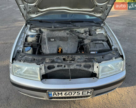 Сірий Шкода Октавія, об'ємом двигуна 1.6 л та пробігом 360 тис. км за 4499 $, фото 29 на Automoto.ua