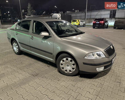 Серый Шкода Октавия, объемом двигателя 1.9 л и пробегом 300 тыс. км за 2850 $, фото 1 на Automoto.ua