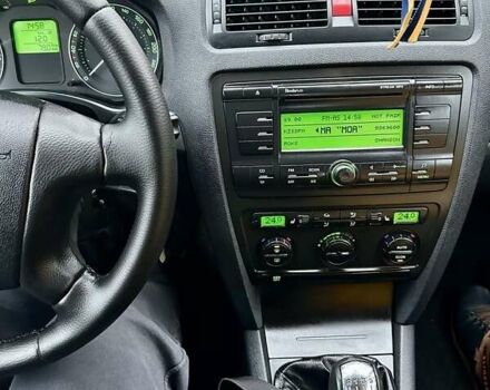 Сірий Шкода Октавія, об'ємом двигуна 2 л та пробігом 285 тис. км за 4999 $, фото 17 на Automoto.ua