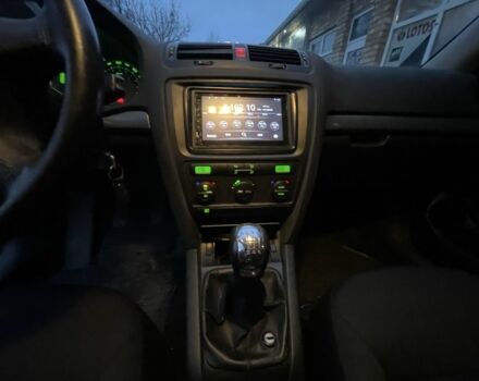 Серый Шкода Октавия, объемом двигателя 2 л и пробегом 190 тыс. км за 5800 $, фото 12 на Automoto.ua